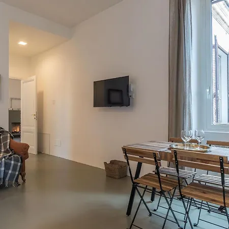 Iflat Esquilino Industrial Studio N.1