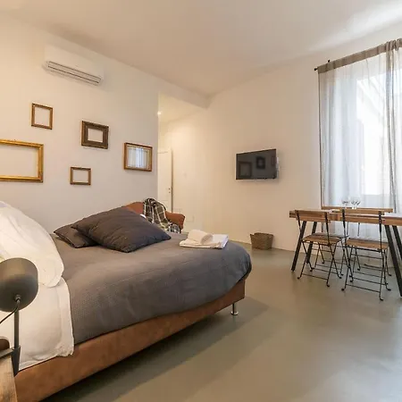 Apartment Iflat Esquilino Industrial Studio N.1